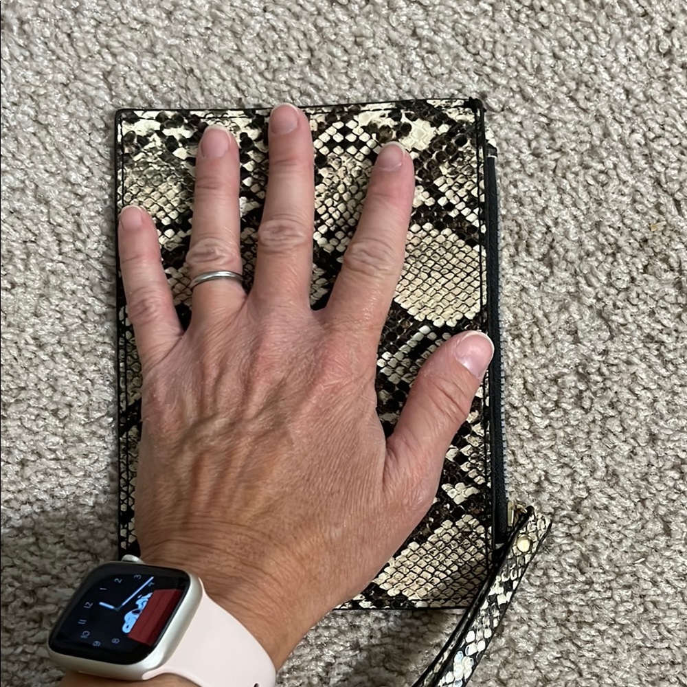 Snakeskin Pattern zip pouch - Picture 2 of 3